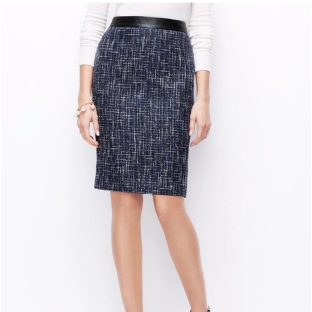 Ann Taylor Black Tweed Pencil Skirt 2P Leather Waist Detail NWT